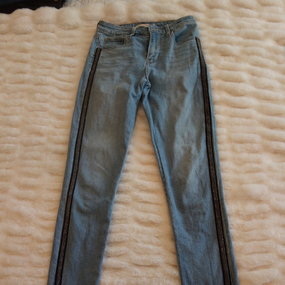 Levi's 721 High-Rise Skinny Sparkle Side Stripe Jean - Picture 6 of 10